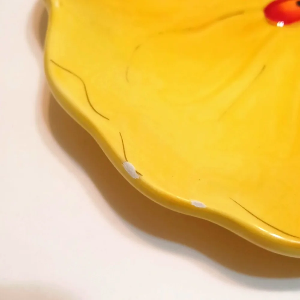 Pier 1 plates
